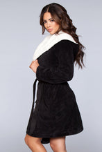 Load image into Gallery viewer, 1817 Janet Plush Fleece Color Block Robe