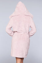 Load image into Gallery viewer, 1817 Janet Plush Fleece Color Block Robe